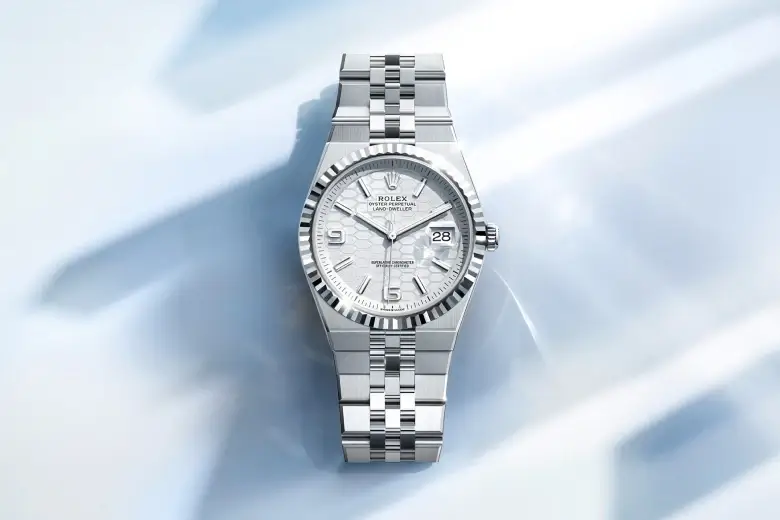 Continua a scoprire Rolex Land-Dweller