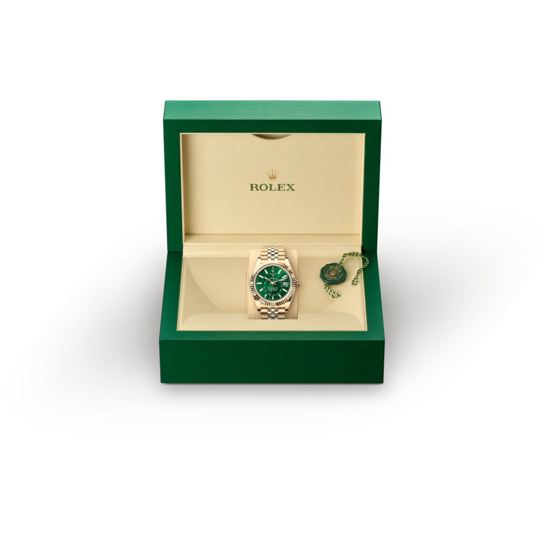 Rolex Sky-Dweller in 18 ct yellow gold, M336938-0008 - Verga 1947