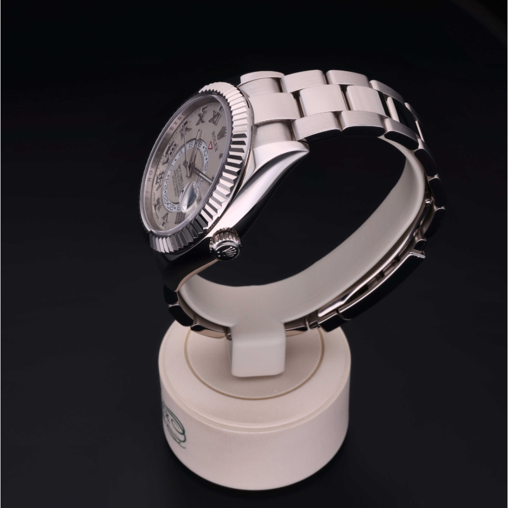 Rolex Certified Pre-Owned  42 in Oro 18 CT.B, 326939 | Verga 1947