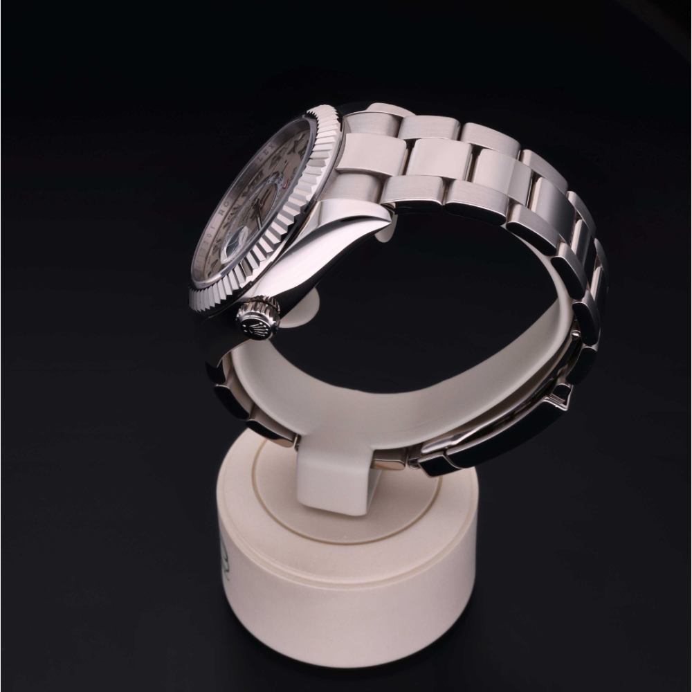 Rolex Certified Pre-Owned  42 in Oro 18 CT.B, 326939 | Verga 1947