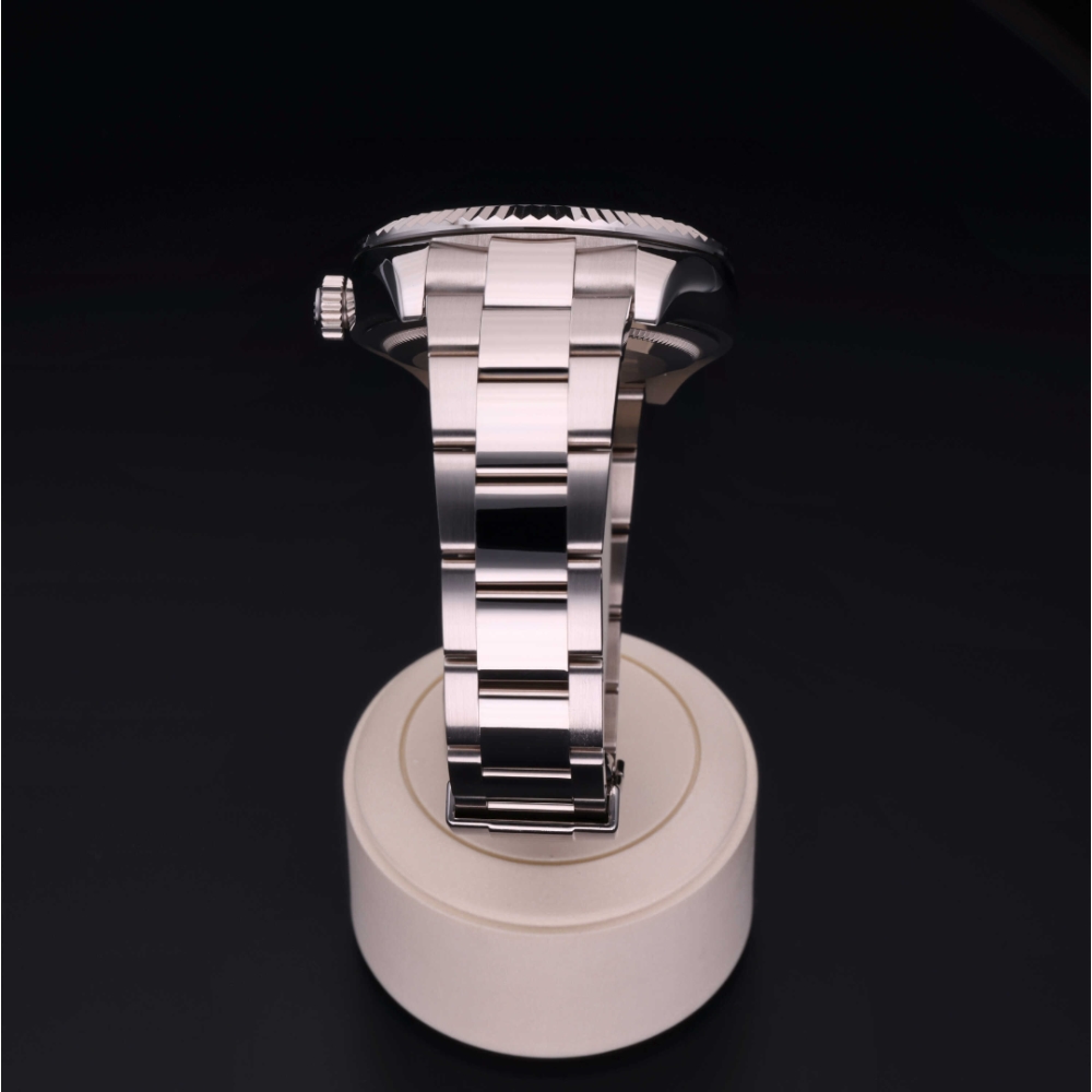 Rolex Certified Pre-Owned  42 in Oro 18 CT.B, 326939 | Verga 1947