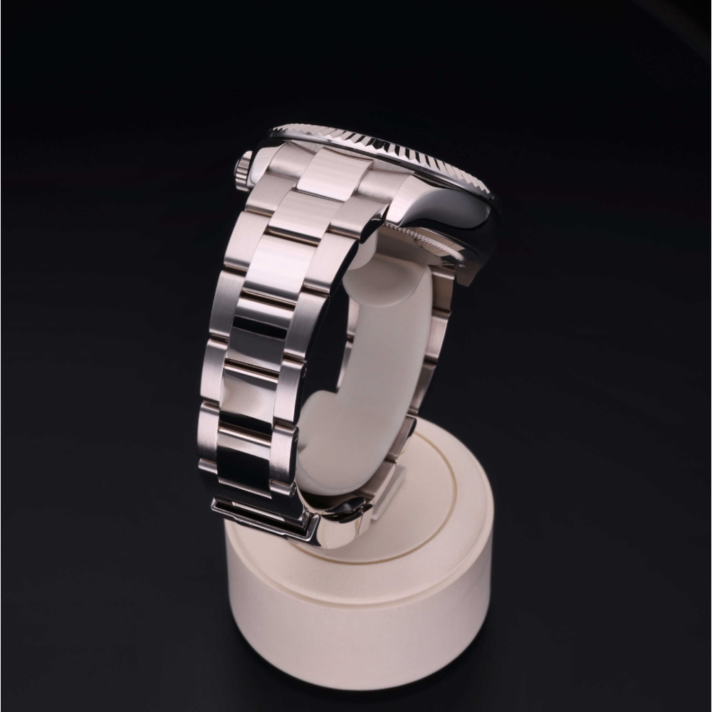 Rolex Certified Pre-Owned  42 in Oro 18 CT.B, 326939 | Verga 1947