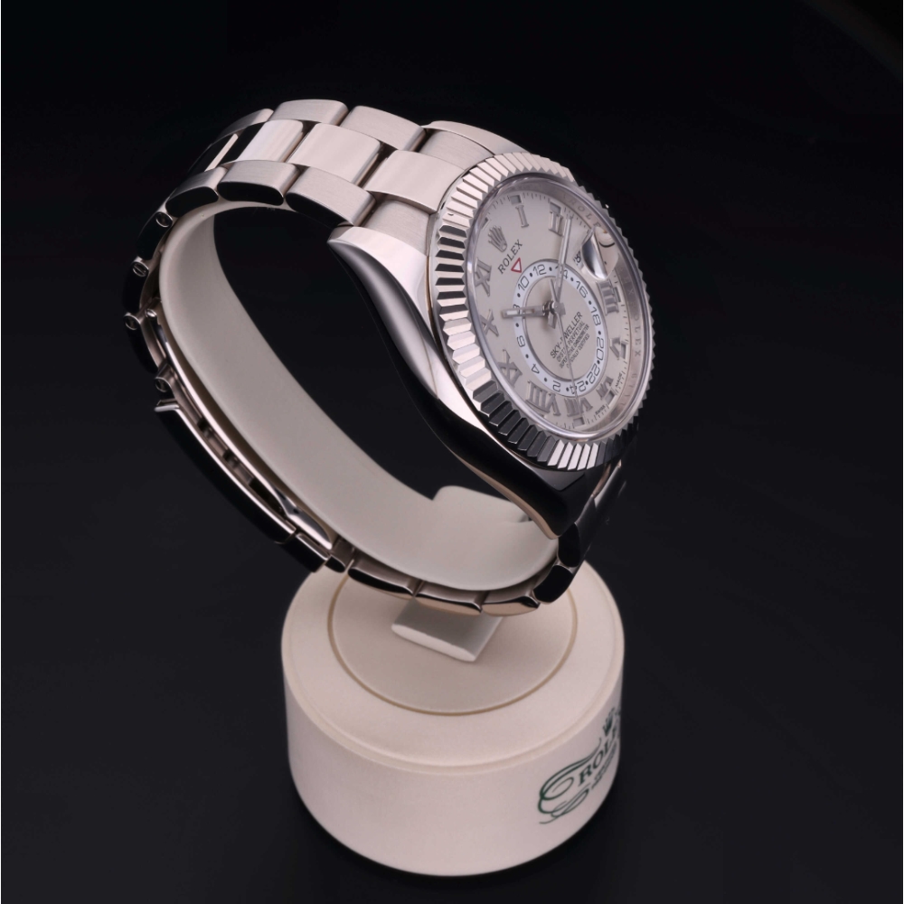 Rolex Certified Pre-Owned  42 in Oro 18 CT.B, 326939 | Verga 1947