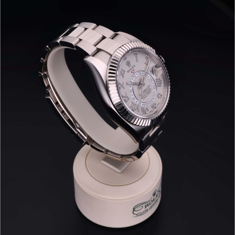 Rolex Certified Pre-Owned  42 in Oro 18 CT.B, 326939 | Verga 1947