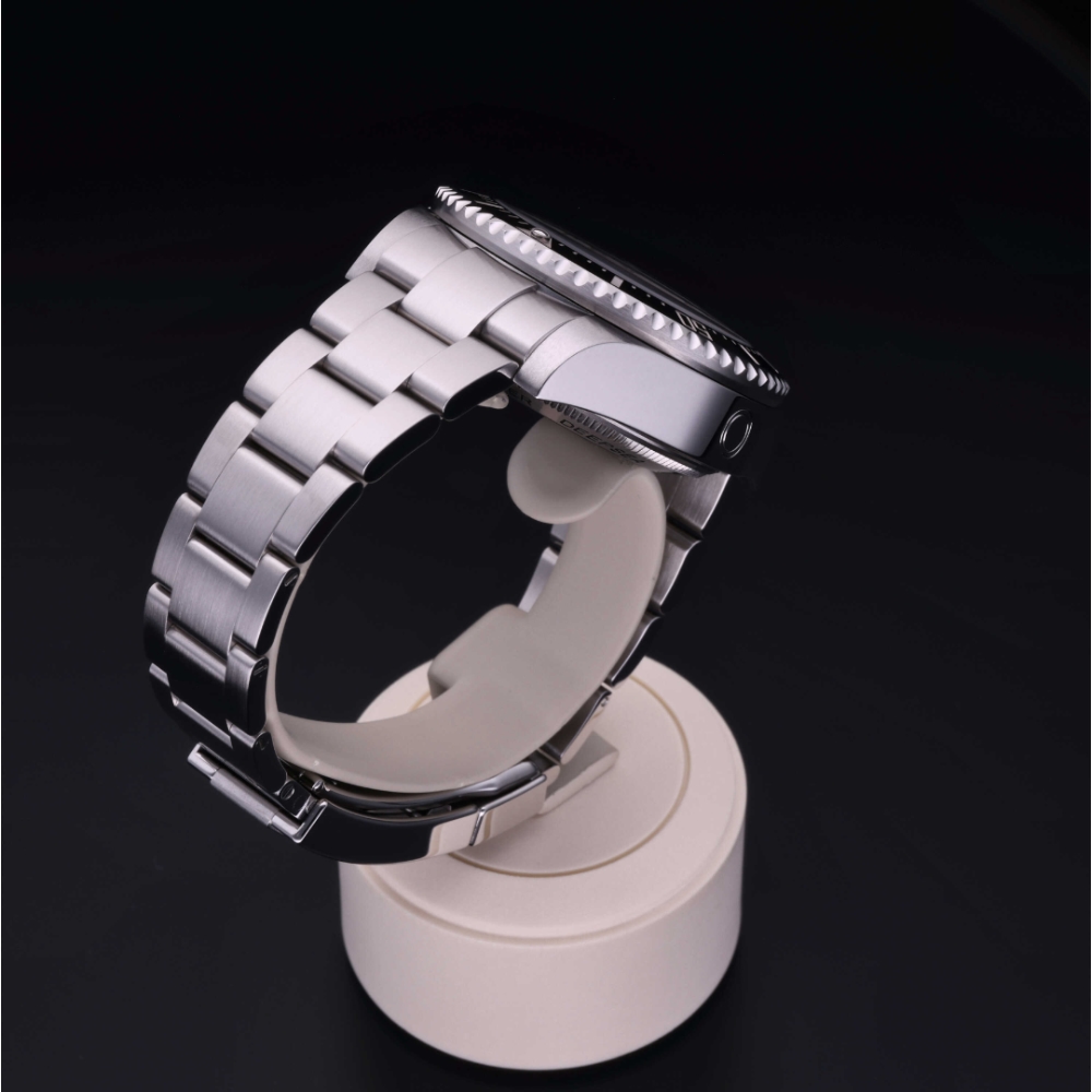 Rolex Certified Pre-Owned  44 in Steel, 116660 | Verga 1947
