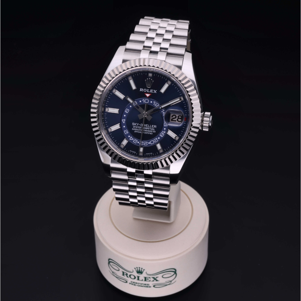 Rolex Certified Pre-Owned  42 in Rolesor 18 Carat White, 326934 | Verga 1947