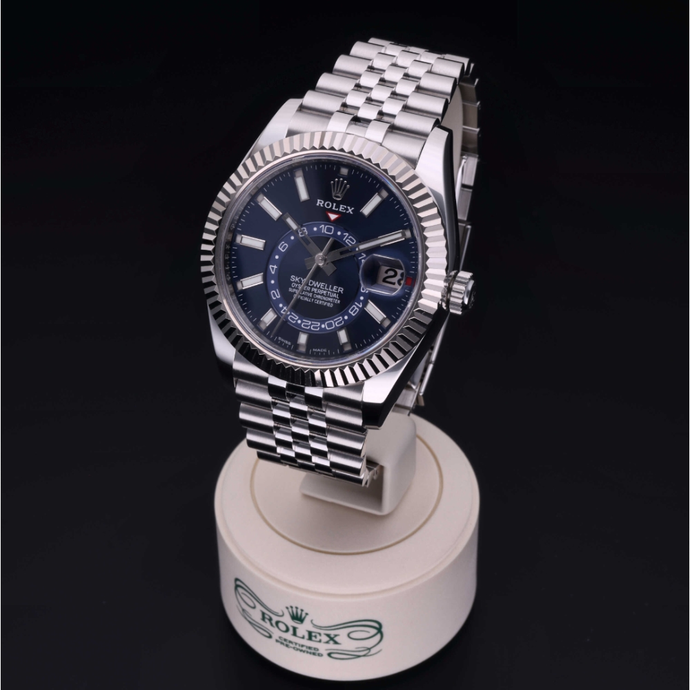 Rolex Certified Pre-Owned  42 in Rolesor 18 Carat White, 326934 | Verga 1947