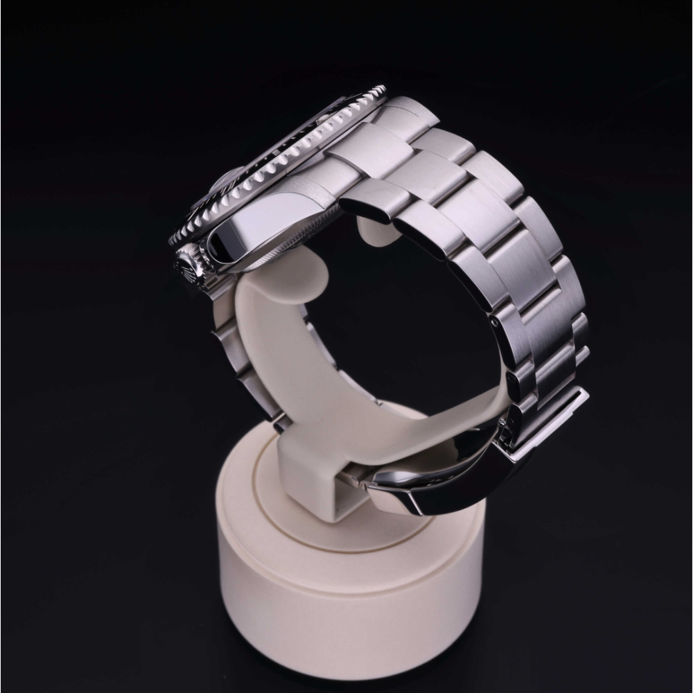 Rolex Certified Pre-Owned  43 in Steel, 126600 | Verga 1947