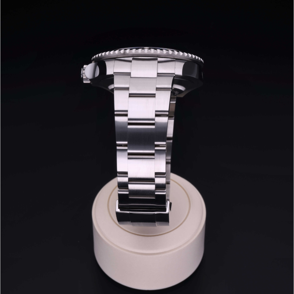 Rolex Certified Pre-Owned  43 in Steel, 126600 | Verga 1947
