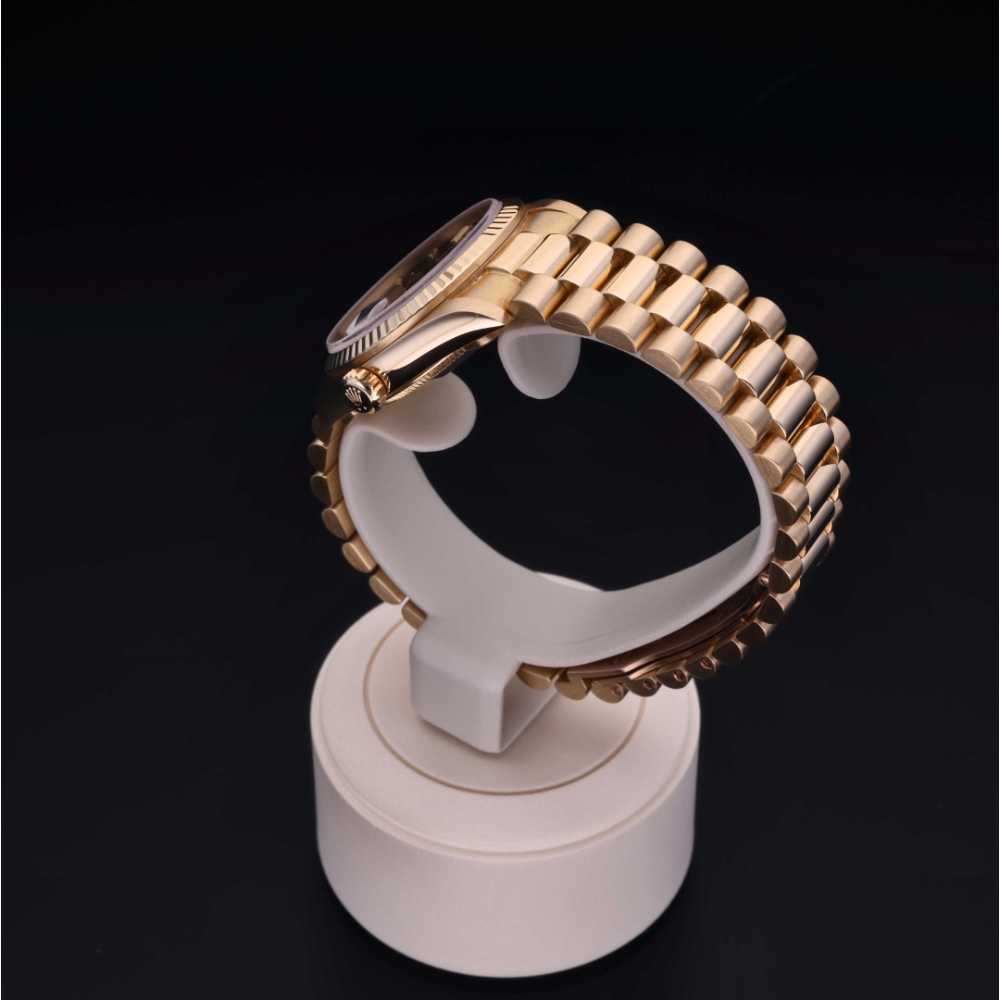 Rolex Certified Pre-Owned Oyster Perpetual 31 in Gold 18 Carat Yellow, 68278 | Verga 1947