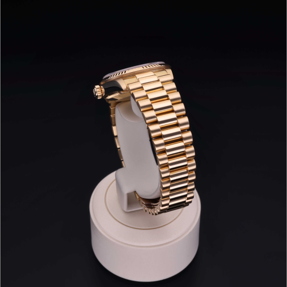 Rolex Certified Pre-Owned Oyster Perpetual 31 in Gold 18 Carat Yellow, 68278 | Verga 1947
