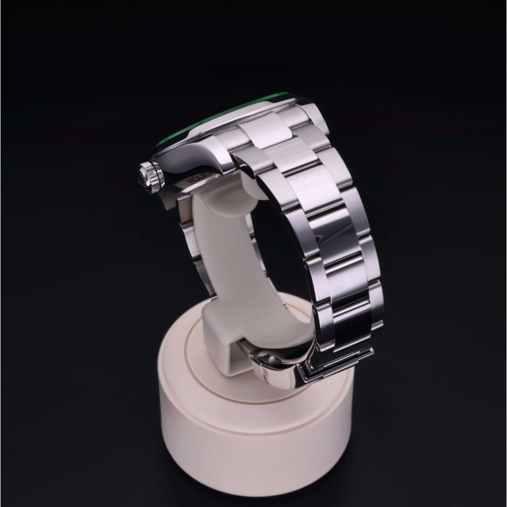 Rolex Certified Pre-Owned  40 in Steel, 116400GV | Verga 1947