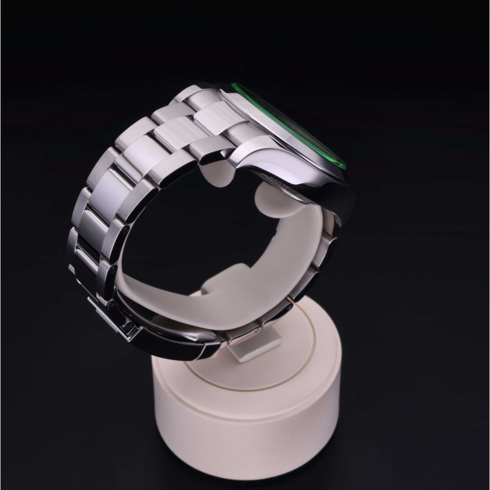 Rolex Certified Pre-Owned  40 in Steel, 116400GV | Verga 1947
