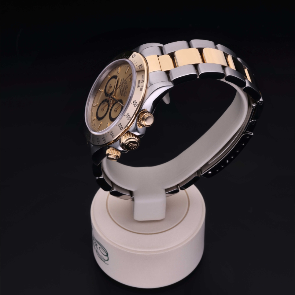 Rolex Certified Pre-Owned  40 in Rolesor 18 Carat Yellow, 16523 | Verga 1947