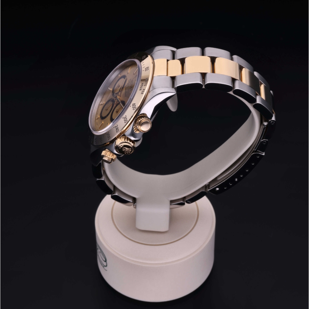 Rolex Certified Pre-Owned  40 in Rolesor 18 Carat Yellow, 16523 | Verga 1947