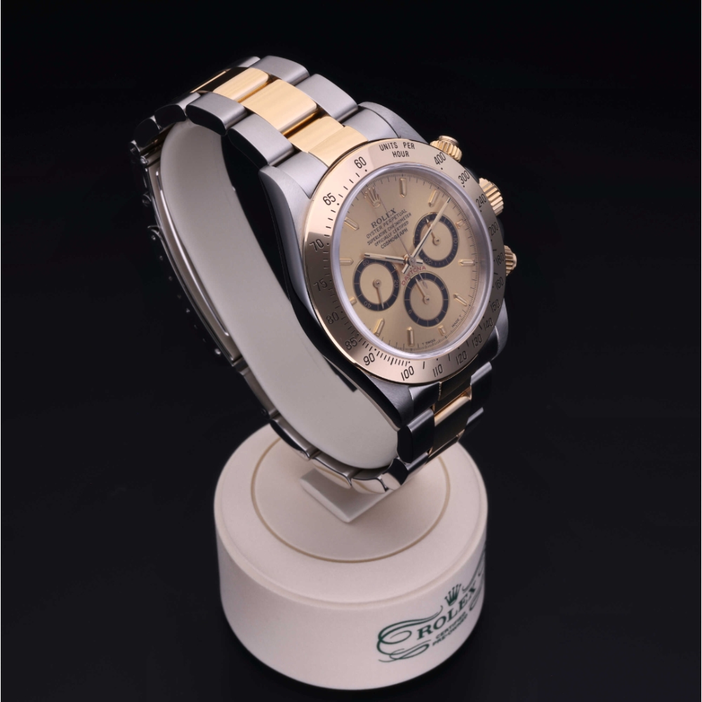 Rolex Certified Pre-Owned  40 in Rolesor 18 Carat Yellow, 16523 | Verga 1947