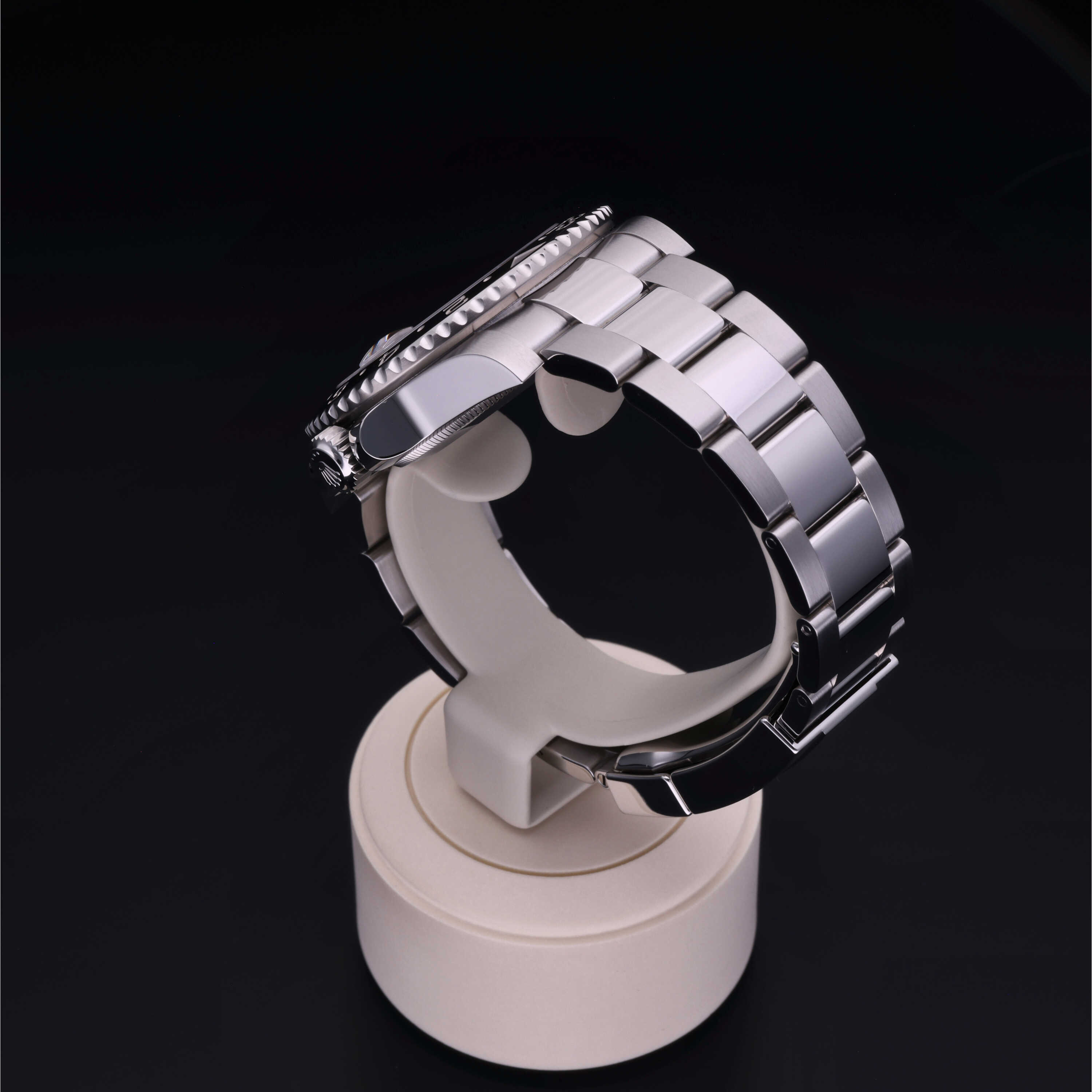 Rolex Certified Pre-Owned Oyster Perpetual 40 in Steel, 116710LN | Verga 1947