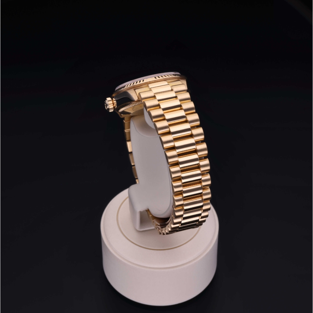 Rolex Certified Pre-Owned  31 in Gold 18 Carat Yellow, 68278 | Verga 1947