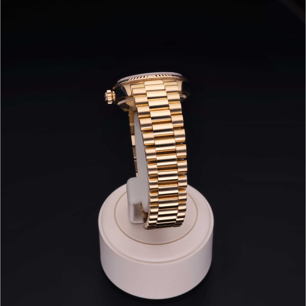 Rolex Certified Pre-Owned  31 in Gold 18 Carat Yellow, 68278 | Verga 1947