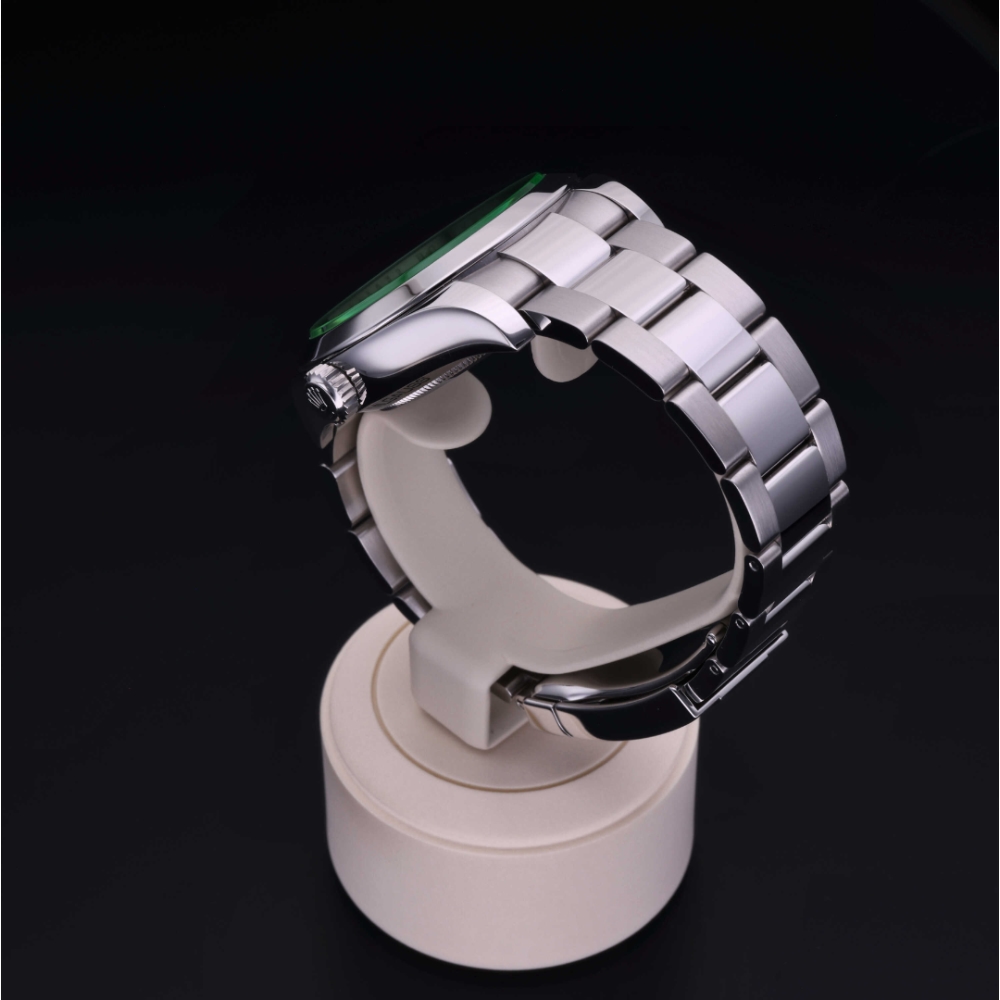 Rolex Certified Pre-Owned  40 in Acciaio, 116400GV | Verga 1947