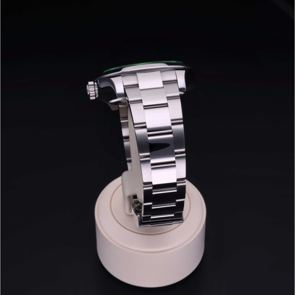 Rolex Certified Pre-Owned  40 in Acciaio, 116400GV | Verga 1947