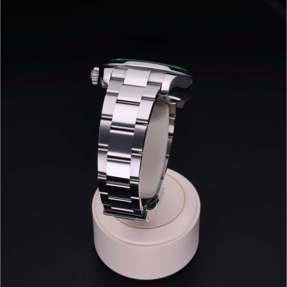 Rolex Certified Pre-Owned  40 in Acciaio, 116400GV | Verga 1947