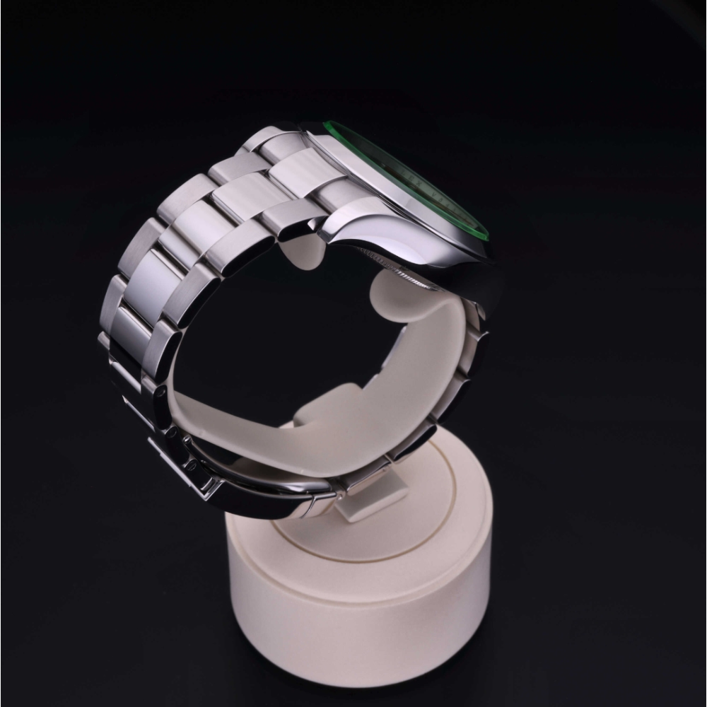 Rolex Certified Pre-Owned  40 in Acciaio, 116400GV | Verga 1947