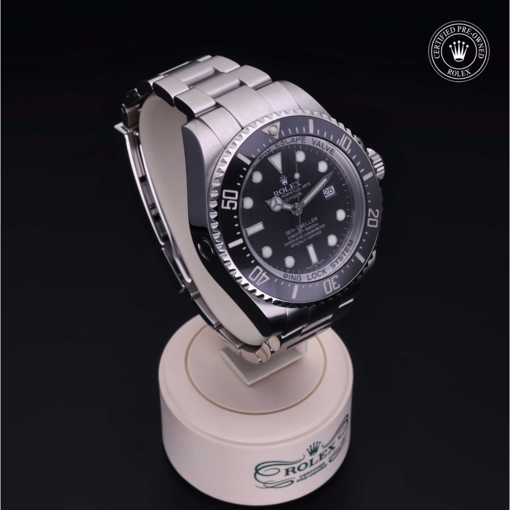  Certified Pre-Owned with 44 mm from 2009