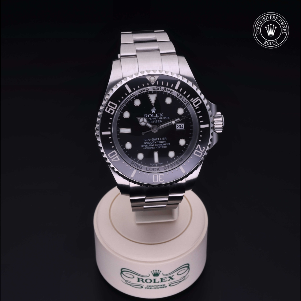  Certified Pre-Owned with 44 mm from 2009