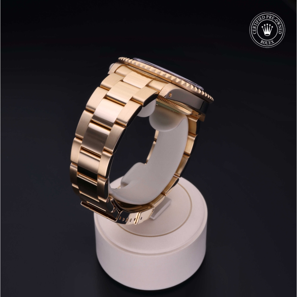  Certified Pre-Owned with 40 mm from 1999