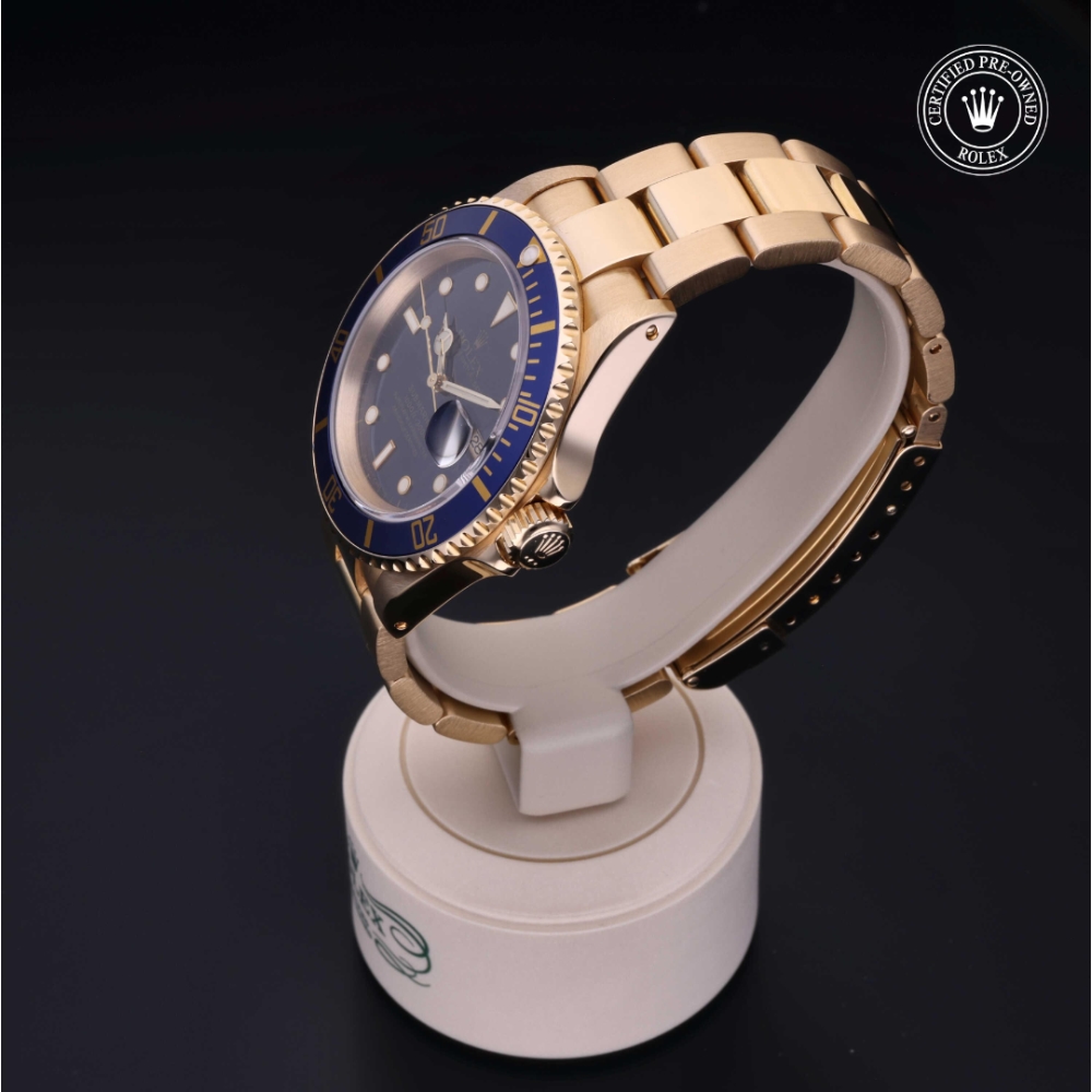  Certified Pre-Owned with 40 mm from 1994