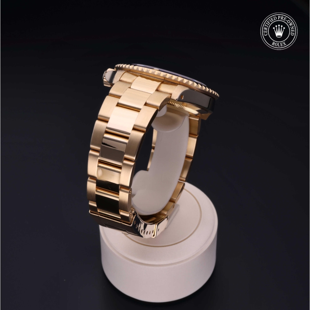  Certified Pre-Owned with 40 mm from 1994