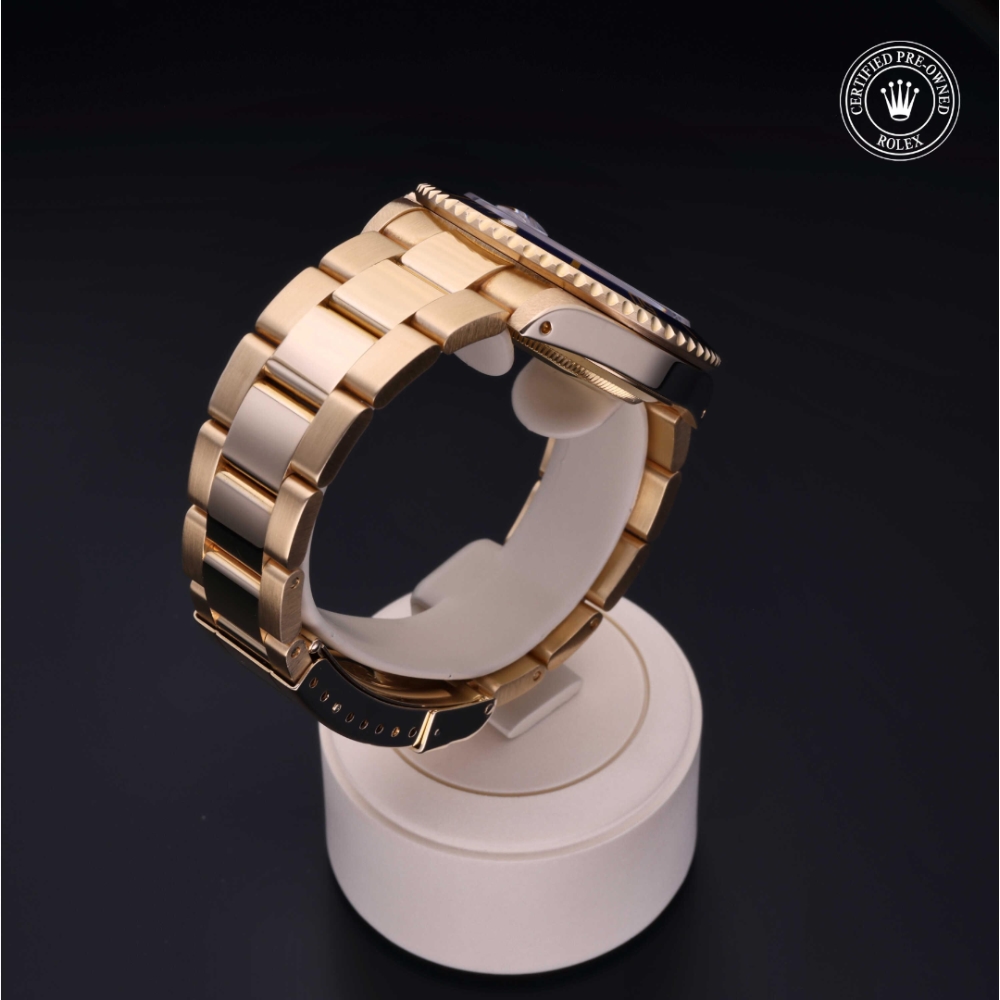  Certified Pre-Owned with 40 mm from 1994