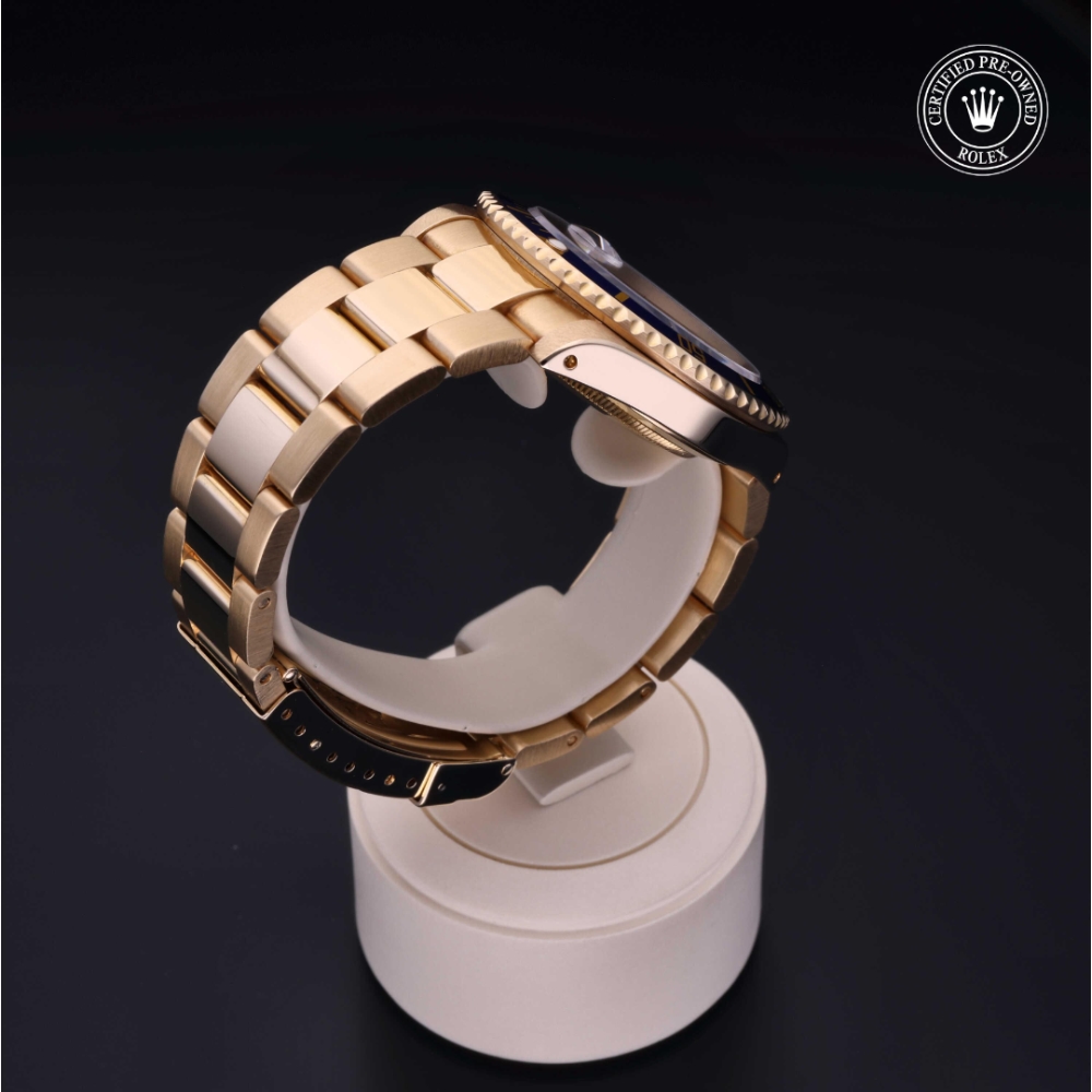  Certified Pre-Owned with 40 mm from 1994