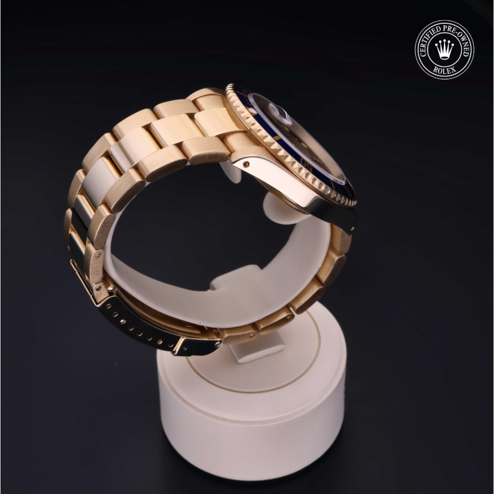  Certified Pre-Owned with 40 mm from 1994