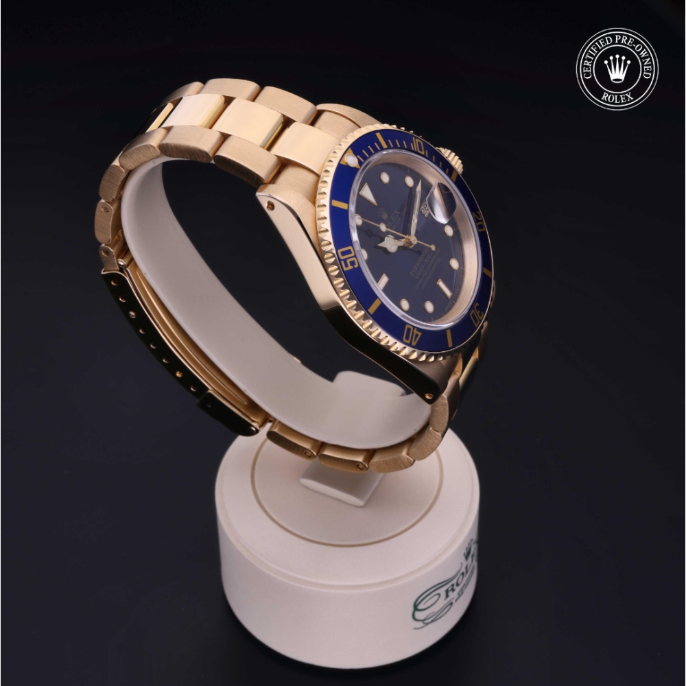  Certified Pre-Owned with 40 mm from 1994