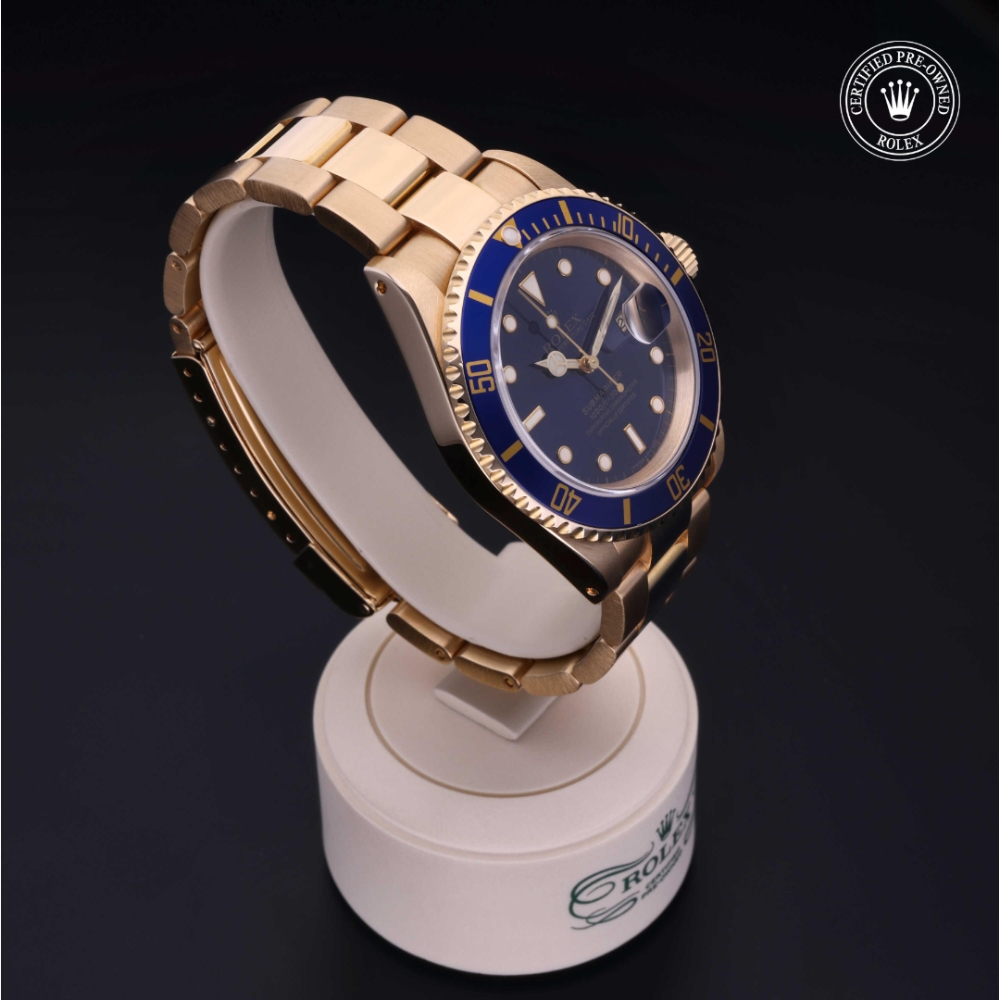  Certified Pre-Owned with 40 mm from 1994