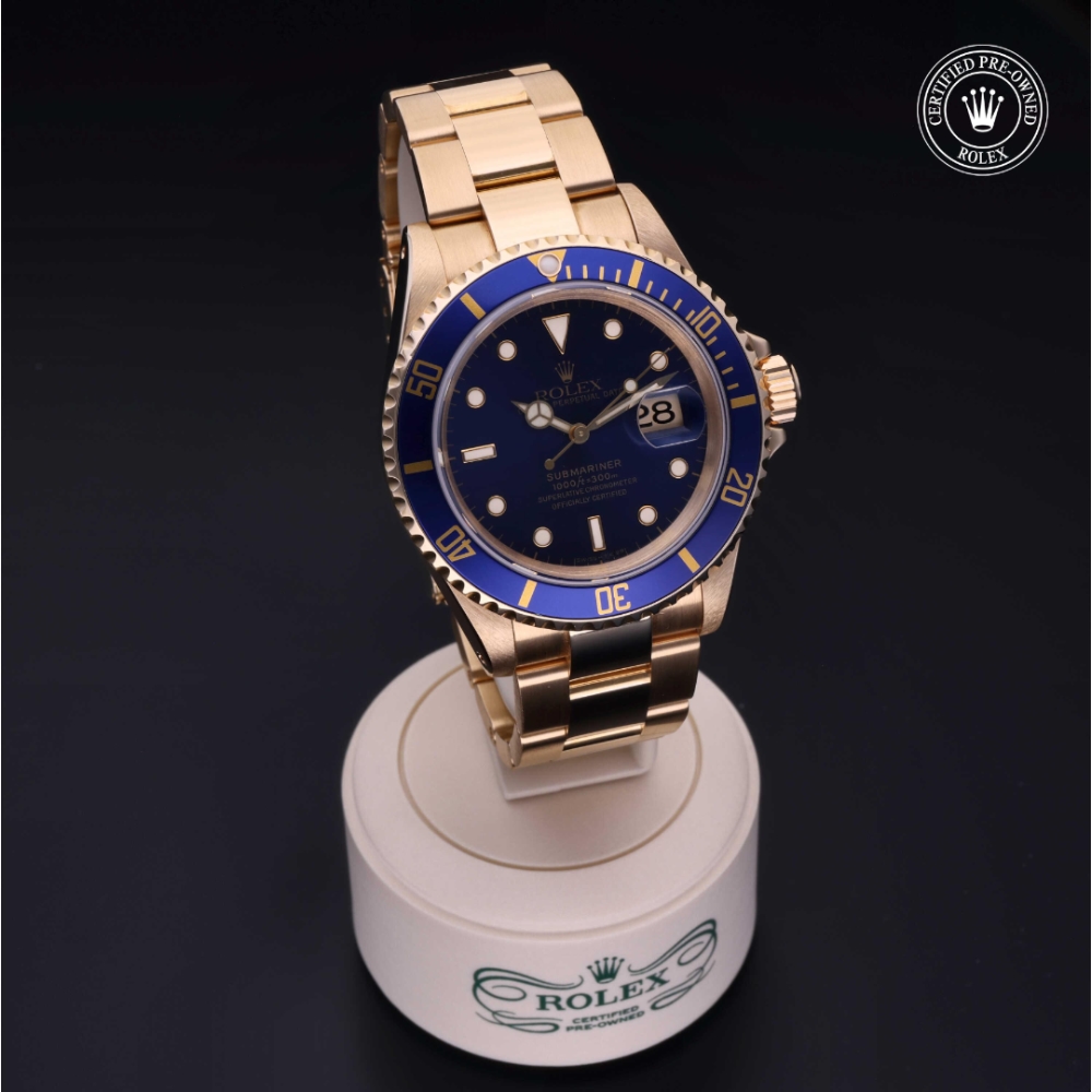  Certified Pre-Owned with 40 mm from 1994