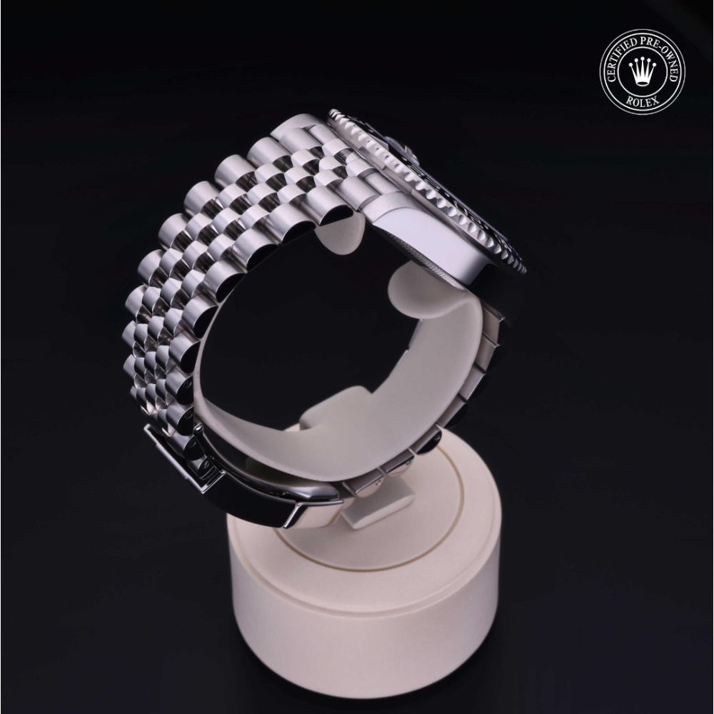  Certified Pre-Owned with 40 mm from 2023