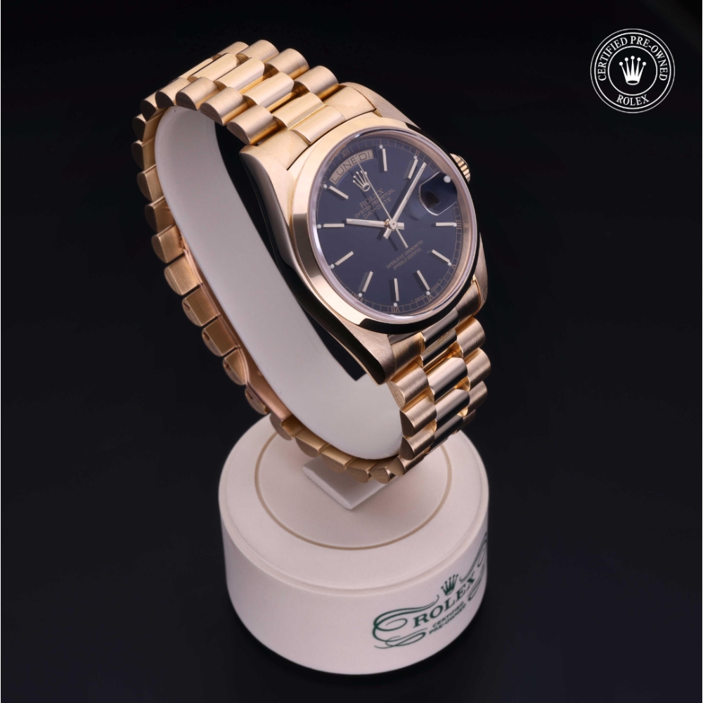  Certified Pre-Owned with 36 mm from 1987