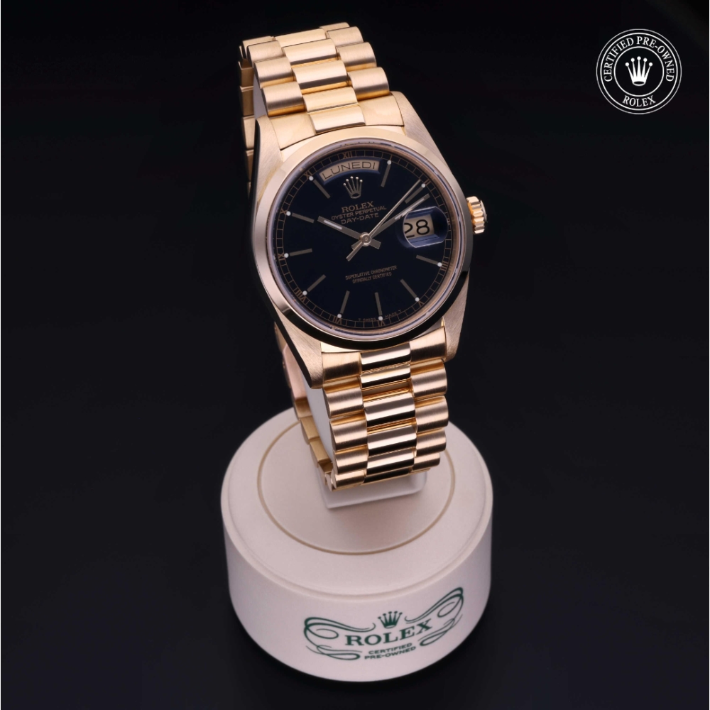  Certified Pre-Owned with 36 mm from 1987