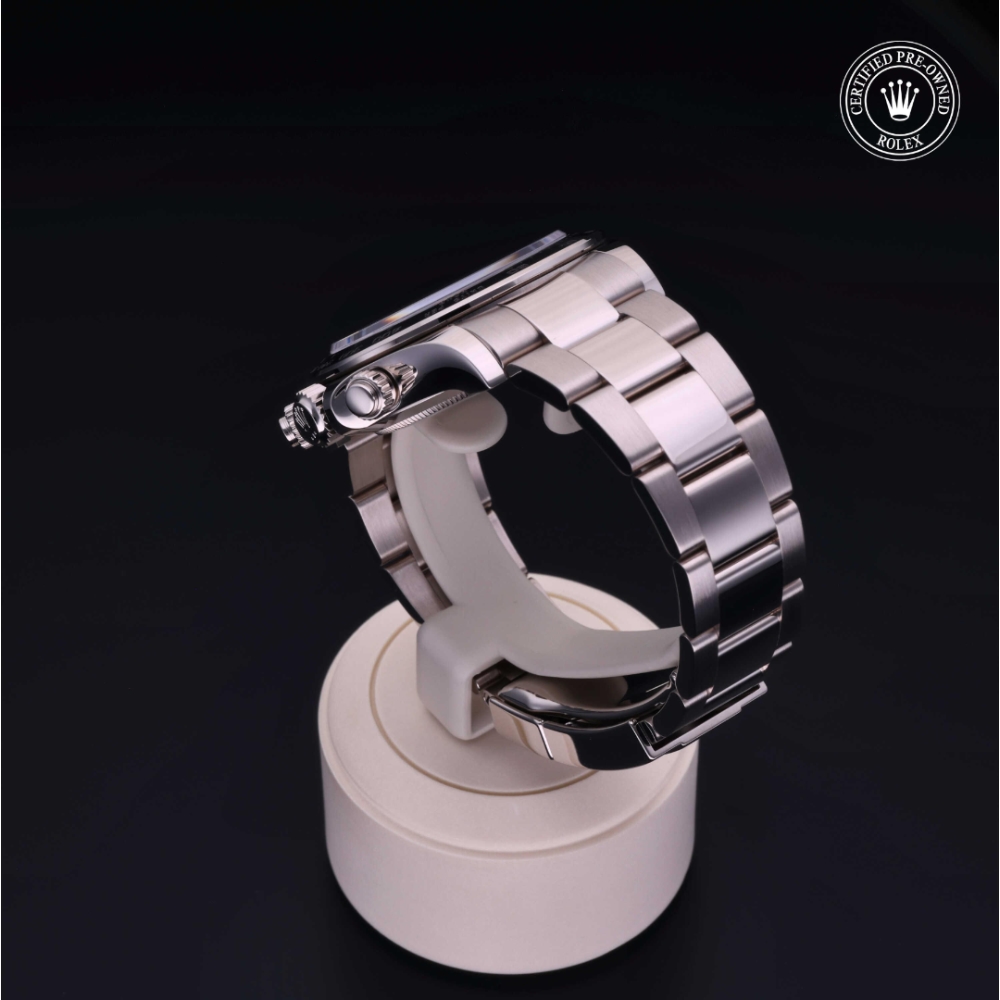  Certified Pre-Owned with 40 mm from 2022