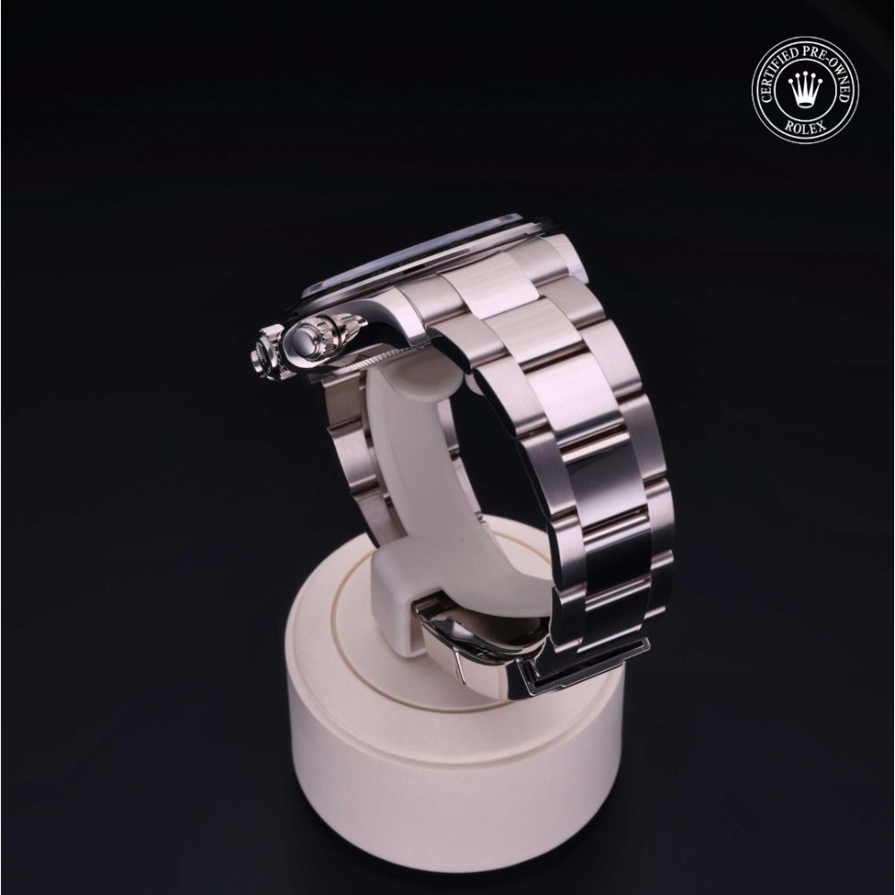  Certified Pre-Owned with 40 mm from 2022