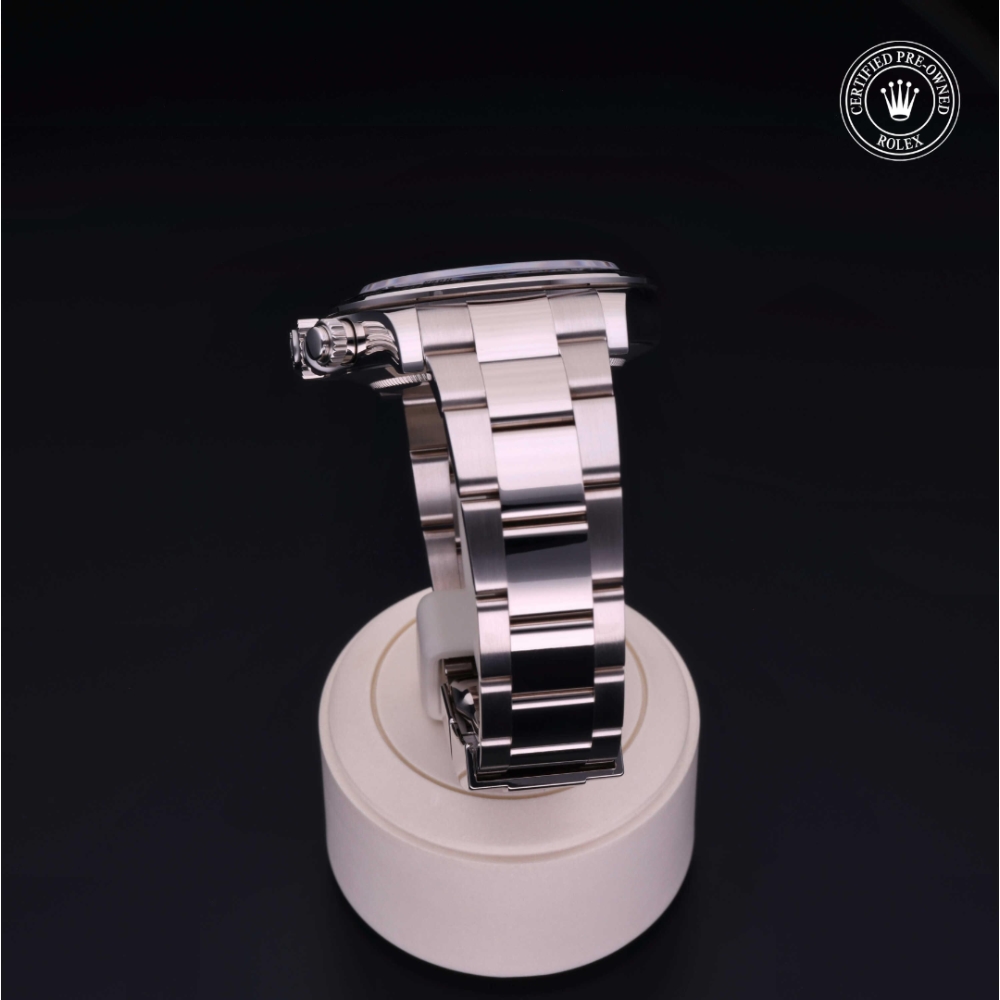  Certified Pre-Owned with 40 mm from 2022
