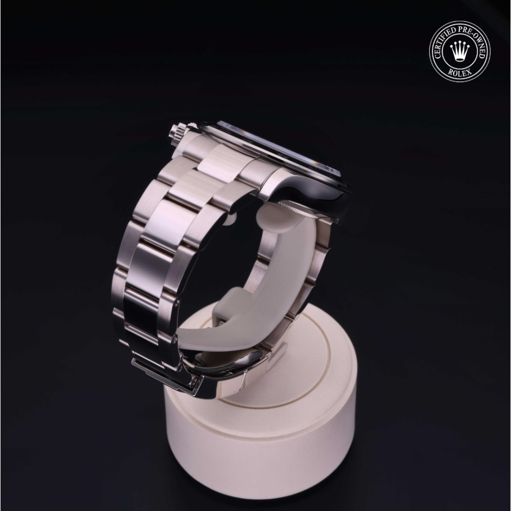  Certified Pre-Owned with 40 mm from 2022
