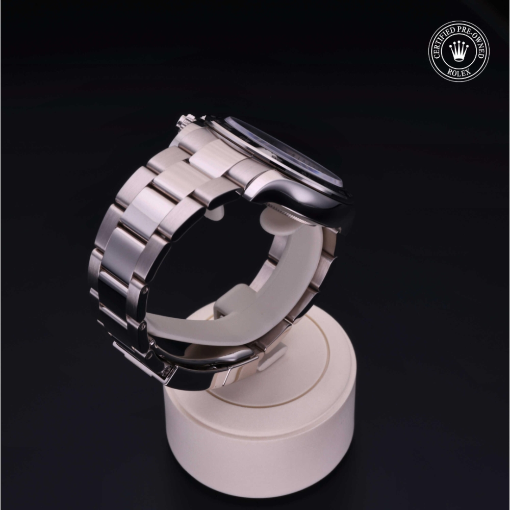  Certified Pre-Owned with 40 mm from 2022