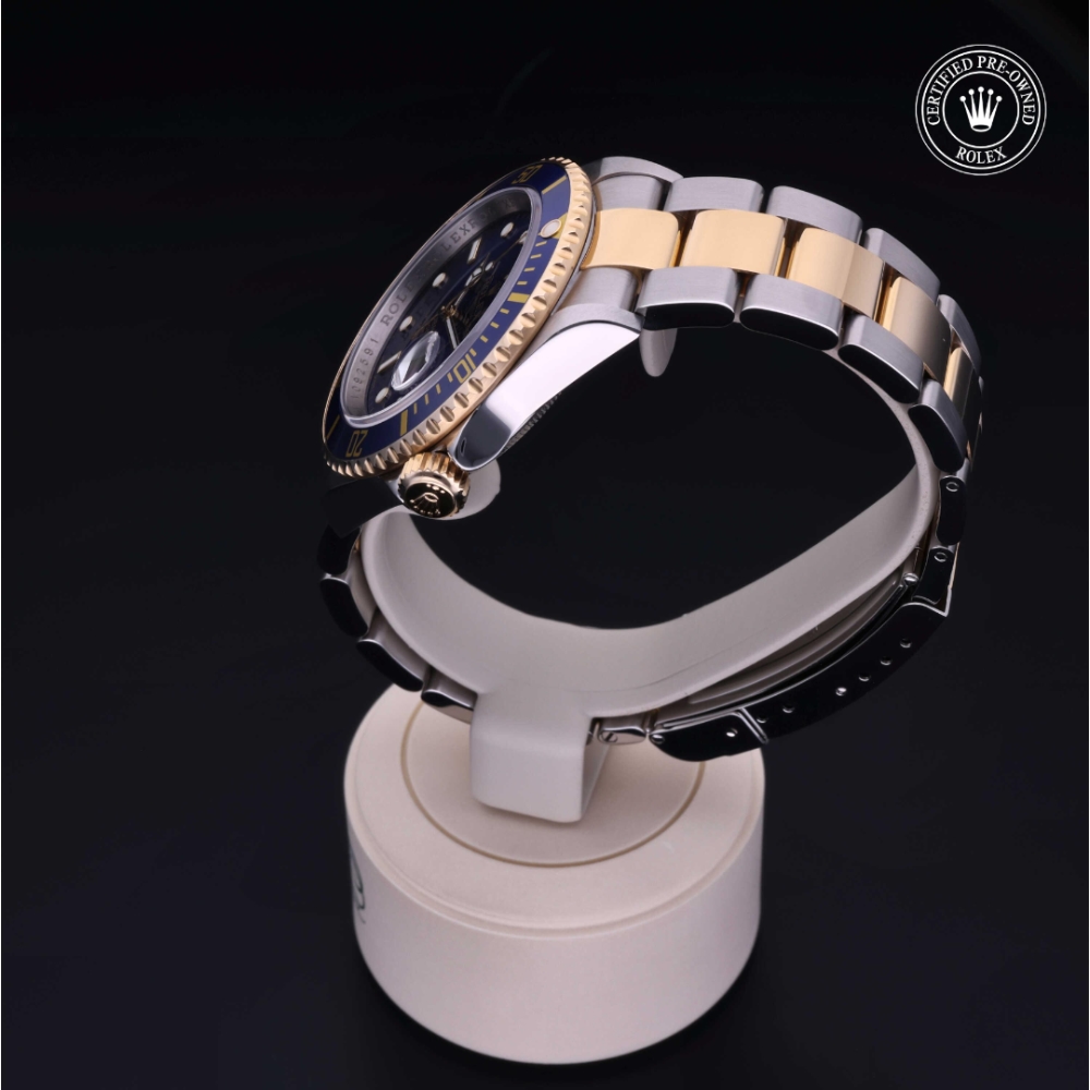  Certified Pre-Owned with 40 mm from 2010