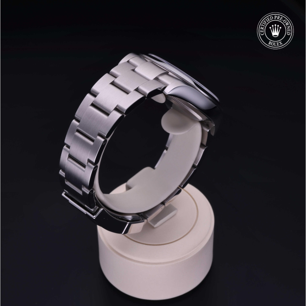  Certified Pre-Owned with 39 mm from 2016
