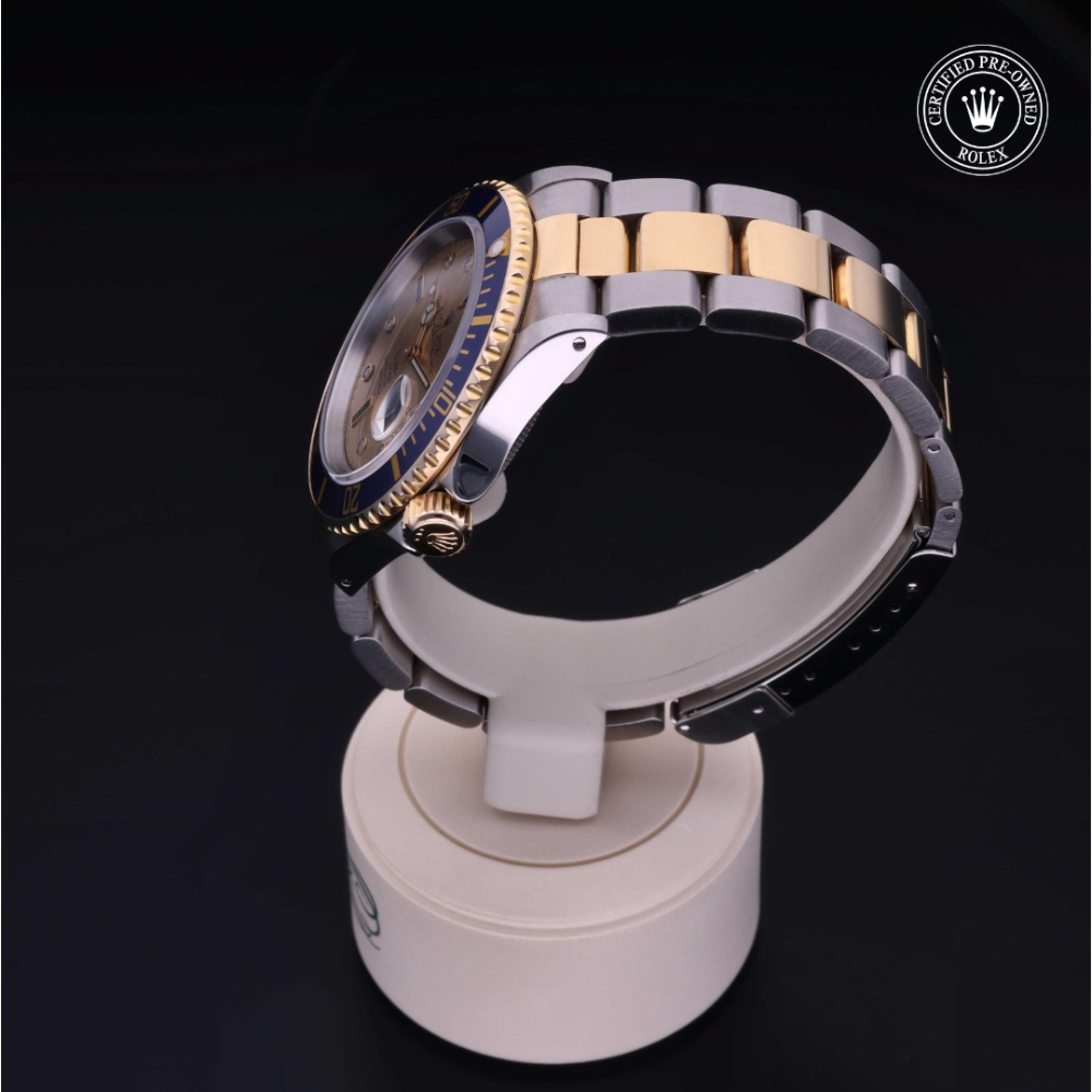  Certified Pre-Owned with 40 mm from 1992