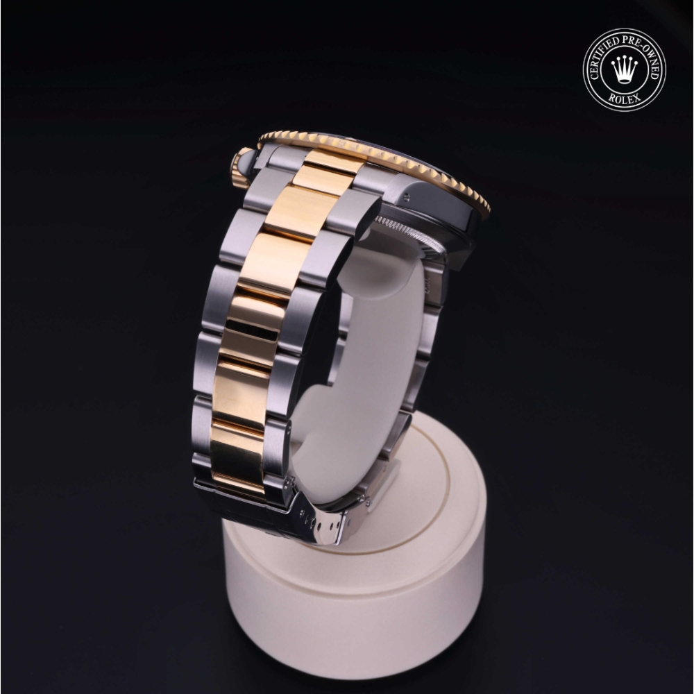  Certified Pre-Owned with 40 mm from 1992